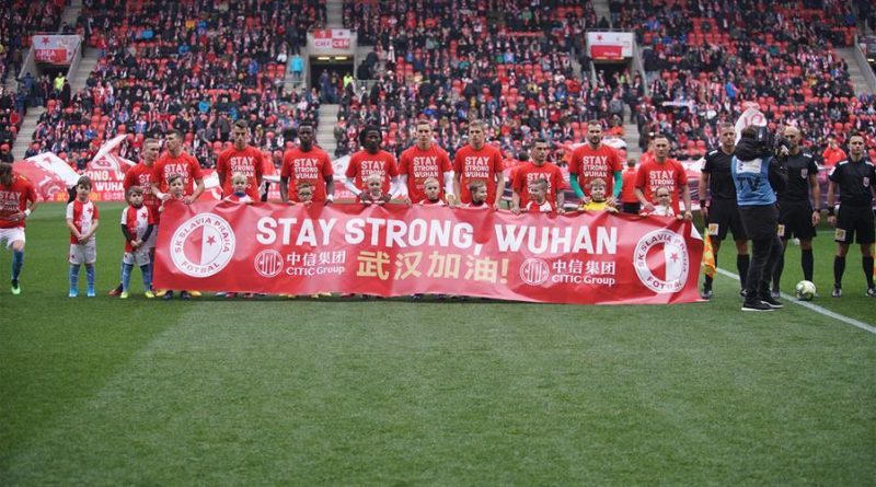 Les joueurs du Slavia en soutien de la ville de Wuhan en février dernier